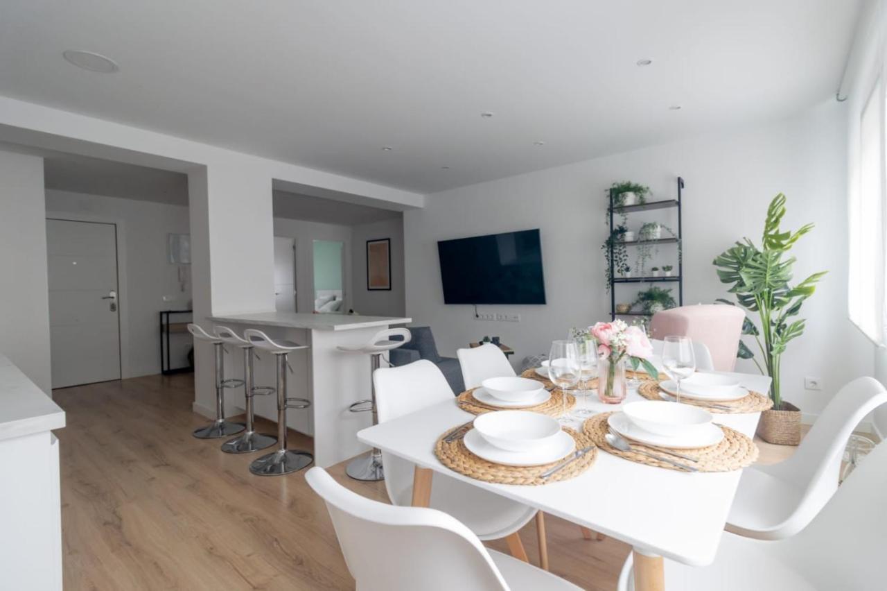 Lujoso Apartamento Entre 2 Playas Con Garaje, Wifi Gijón Extérieur photo